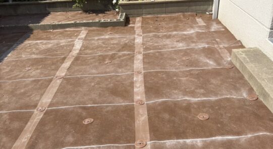 福岡市早良区　防草シート工事
